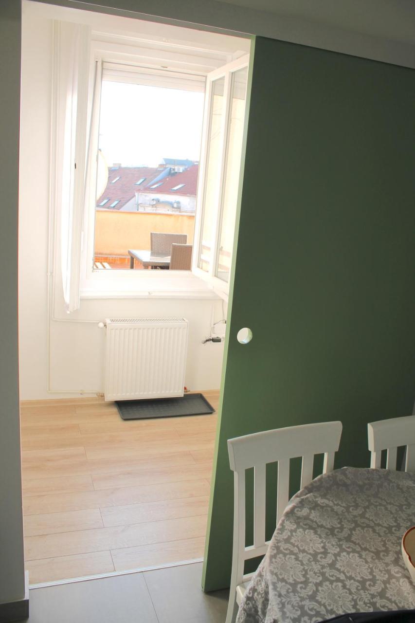 Rooftop Apartment Belgrado Esterno foto